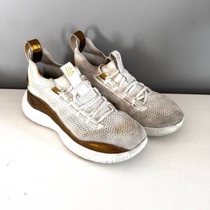 Under Armour Curry White and Gold Sneakers size 7